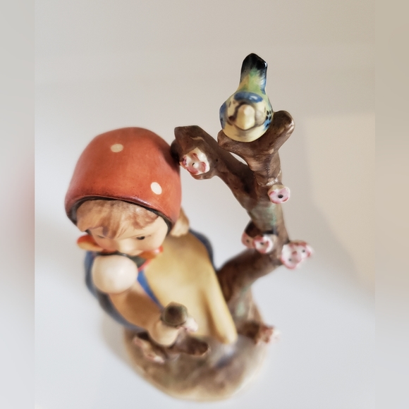 Hummel Apple Tree Girl #141 Crown TMK-1 - Picture 8 of 10